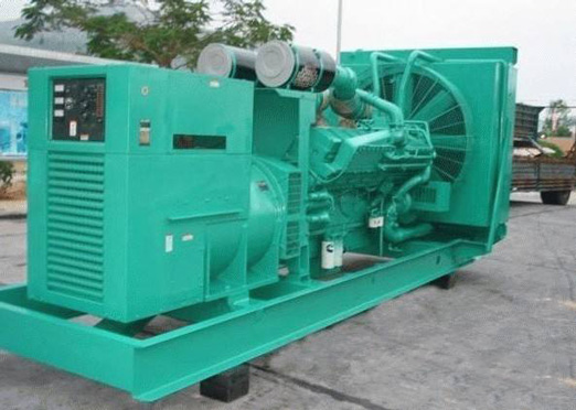 老新镇75kw康明斯柴油发电车出租